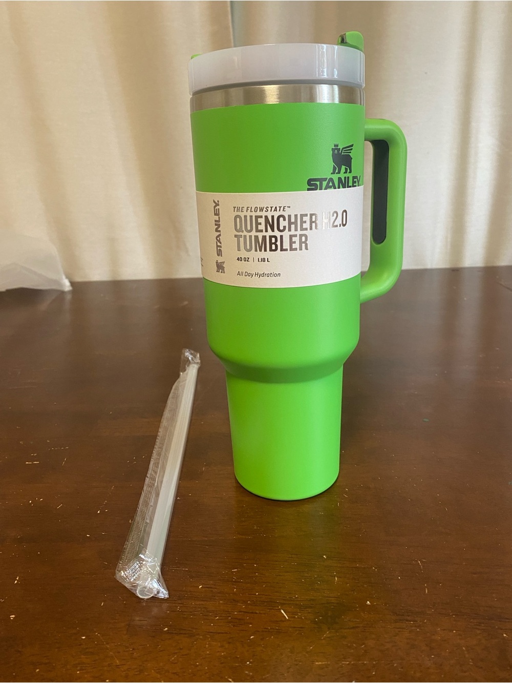 New Stanley Quencher 40OZ H2.0 Tumbler - Bright Green